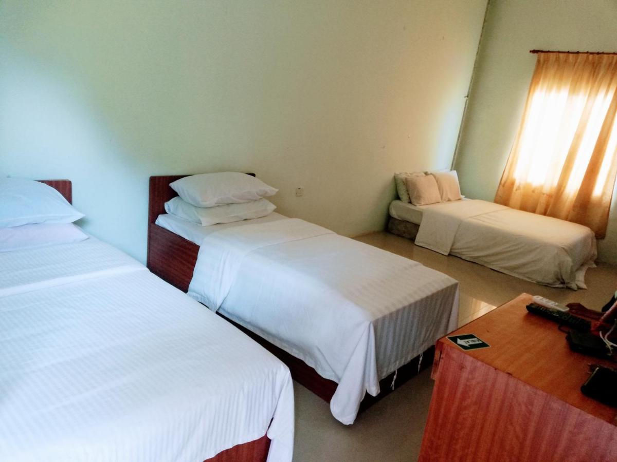 Daisyinn Budget Hotel Kuala Terengganu กัมปงกองบาดัค ภายนอก รูปภาพ